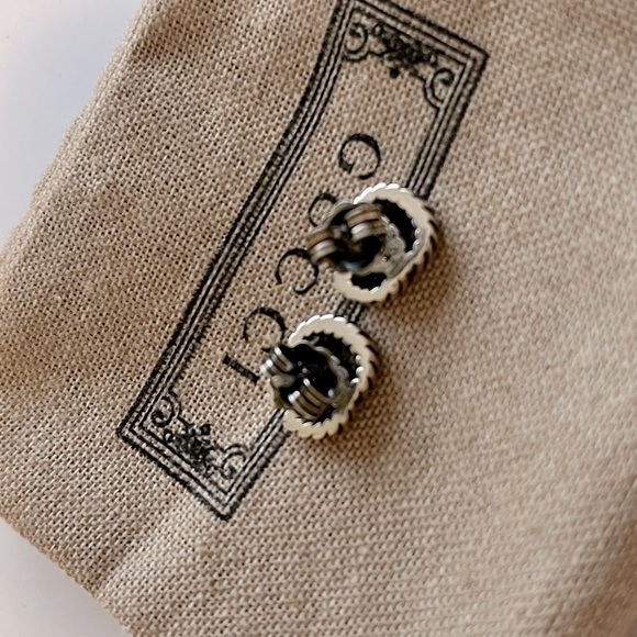 Authentic Gucci Marmont stud earrings. - Picture 11 of 11